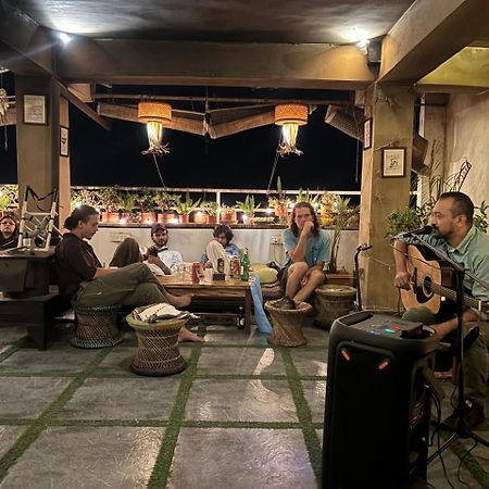 Mellow Fellow Hostel กังต็อก ภายนอก รูปภาพ