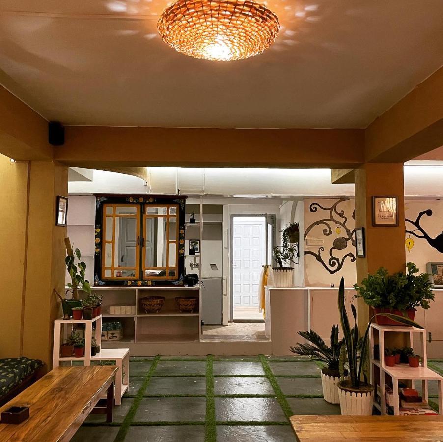 Mellow Fellow Hostel กังต็อก ภายนอก รูปภาพ