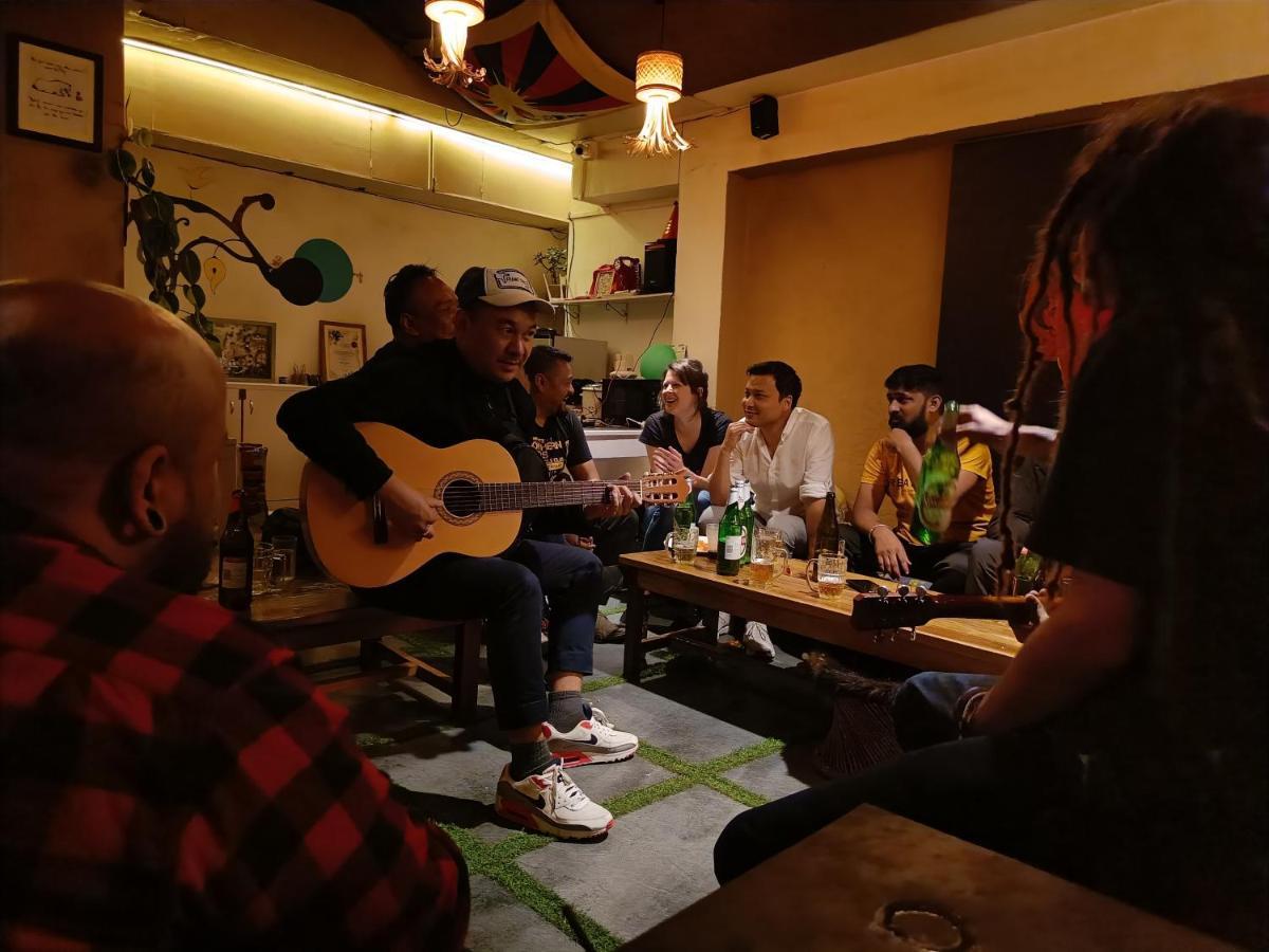 Mellow Fellow Hostel กังต็อก ภายนอก รูปภาพ