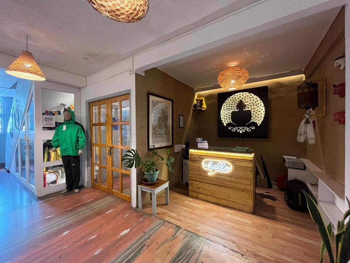 Mellow Fellow Hostel กังต็อก ภายนอก รูปภาพ