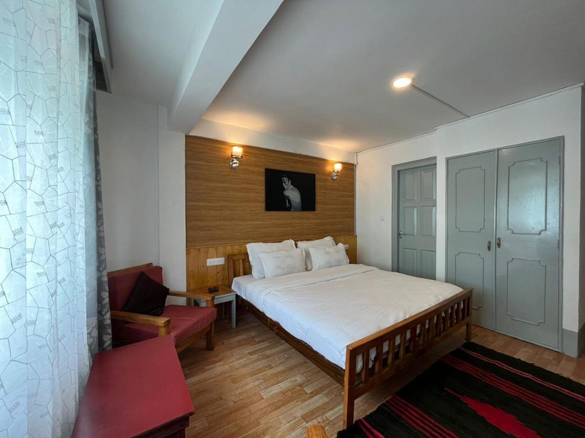 Mellow Fellow Hostel กังต็อก ภายนอก รูปภาพ