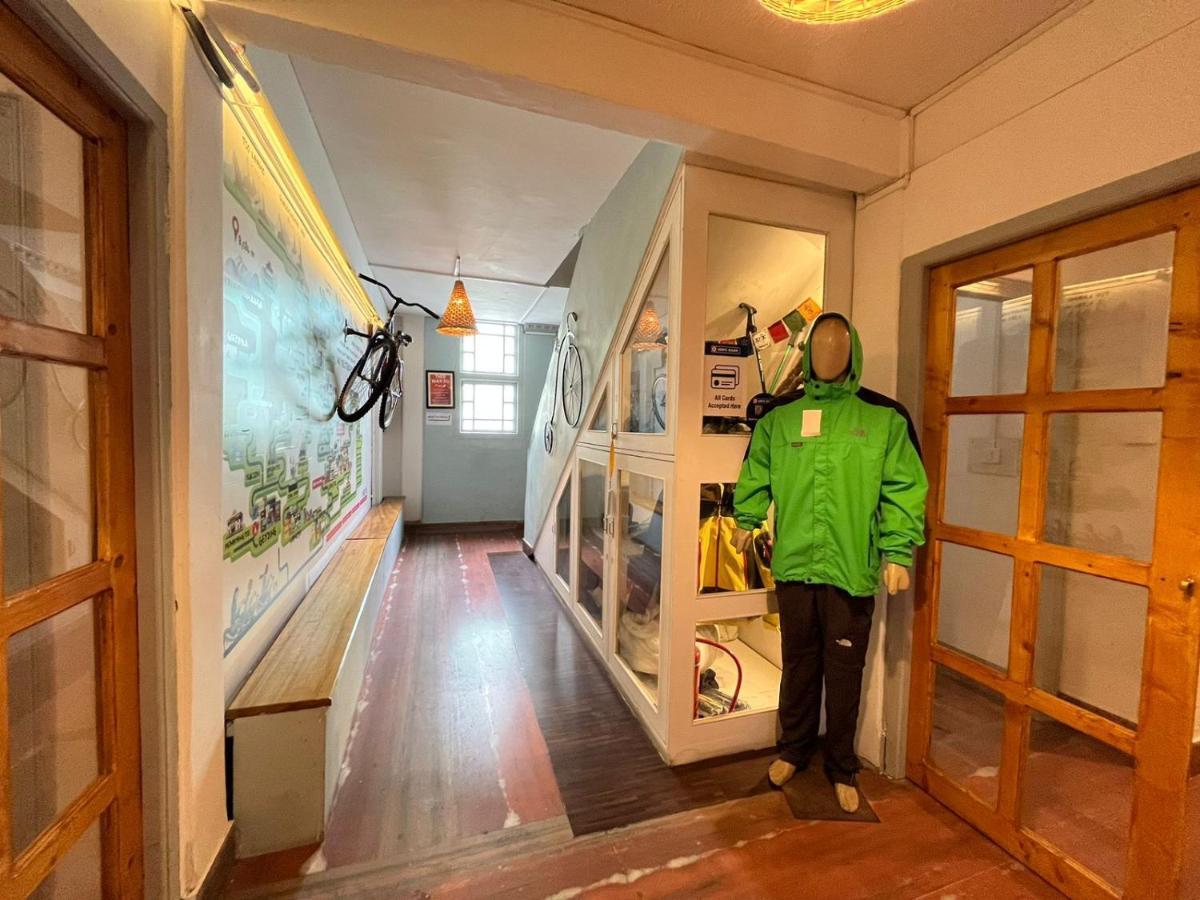 Mellow Fellow Hostel กังต็อก ภายนอก รูปภาพ